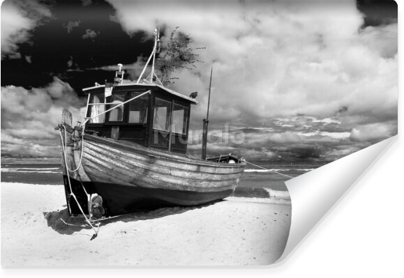 Fototapeta Czarno-biała łódź na plaży