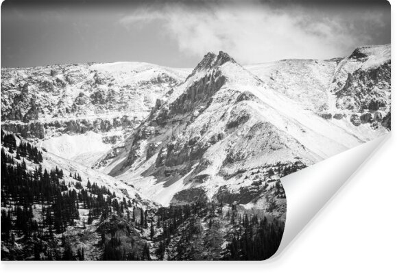Fototapeta Czarno-białe śnieżne szczyty górskie