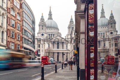 Fototapeta Londyńska katedra widziana z centrum