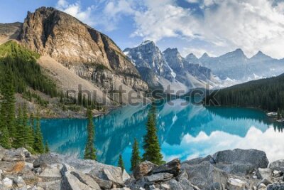 Fototapeta Piękne jezioro w górach