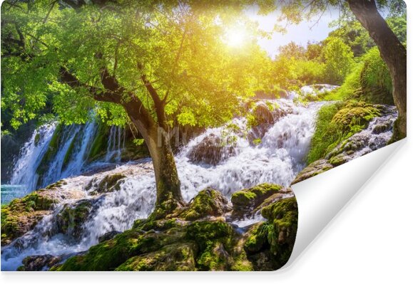 Fototapeta Piękny leśny wodospad w Chorwacji