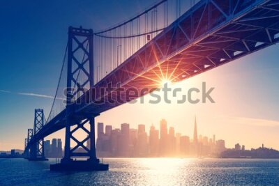 Fototapeta Wschód słońca nad mostem