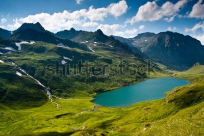 Fototapeta Zielony krajobraz gór kaukaskich